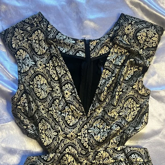 Gold Metallic Mini Cocktail Dress - Picture 3 of 17